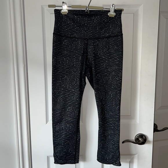 Lululemon Leggings 7/8 - Picture 1 of 7